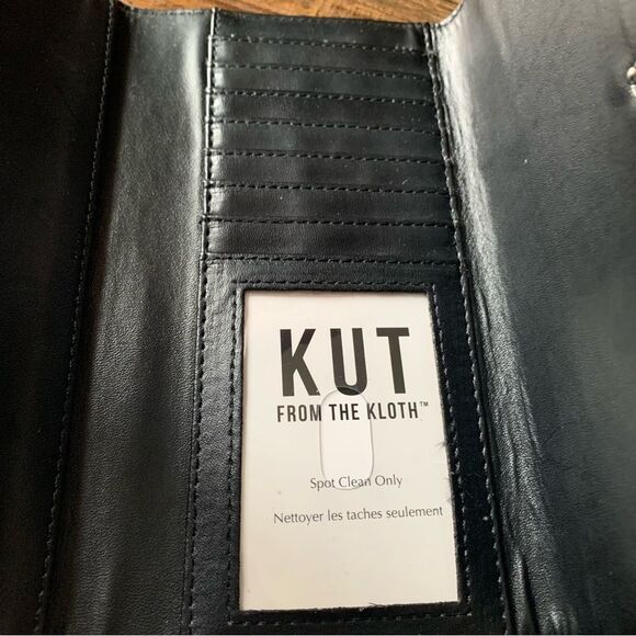 Kut from the Kloth Slim Black and White Striped Wallet with Snap Closure - Picture 5 of 7